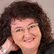 Gabriele Walters